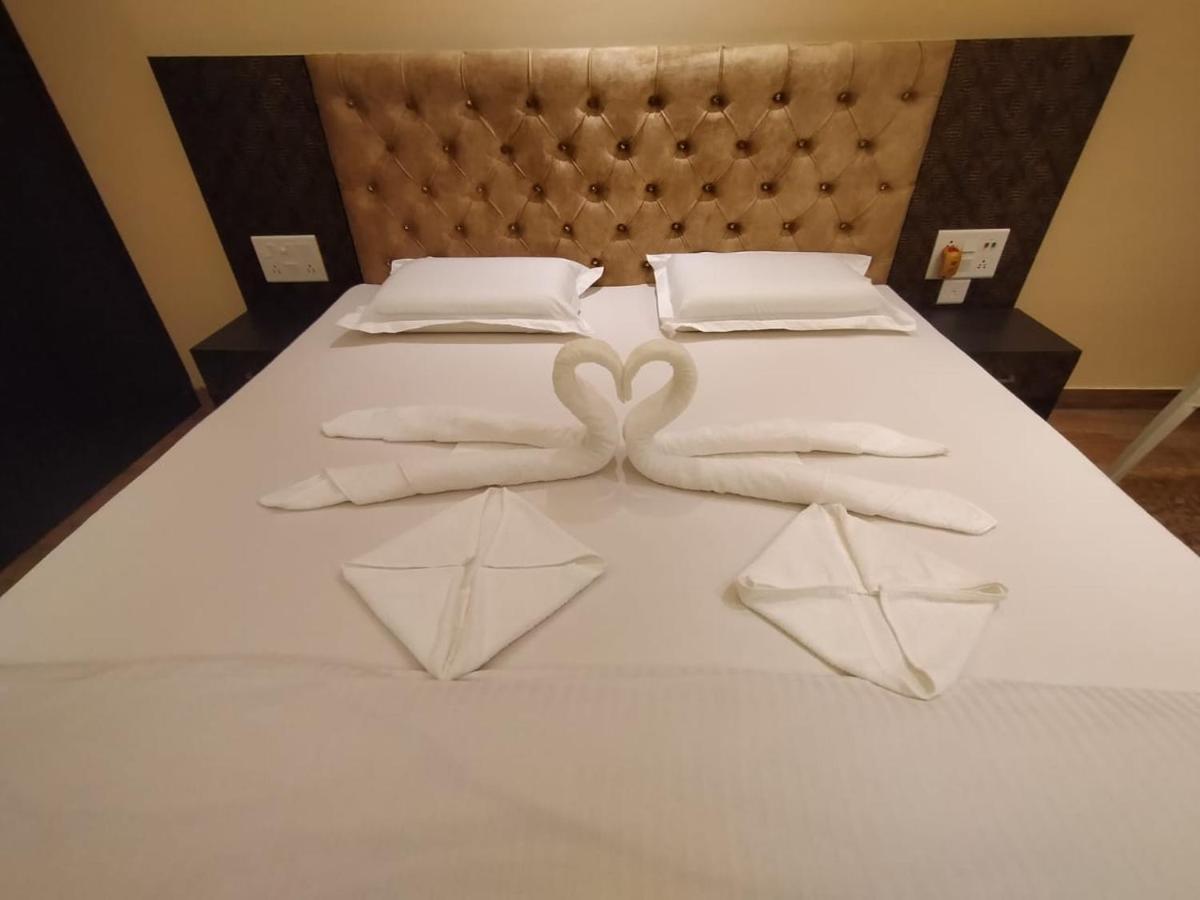 Sweet Hotel *