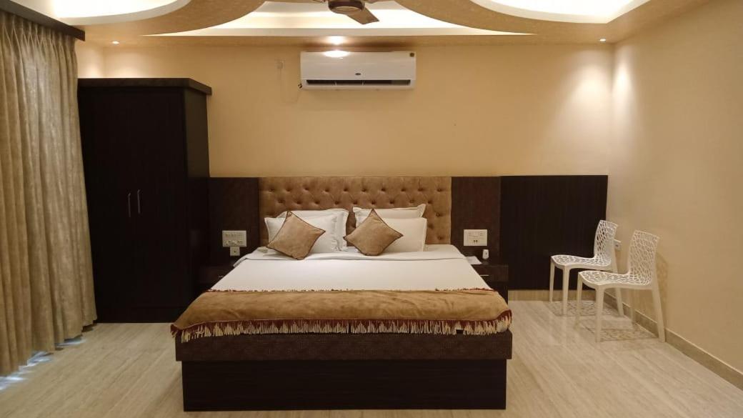 Sweet Hotel *